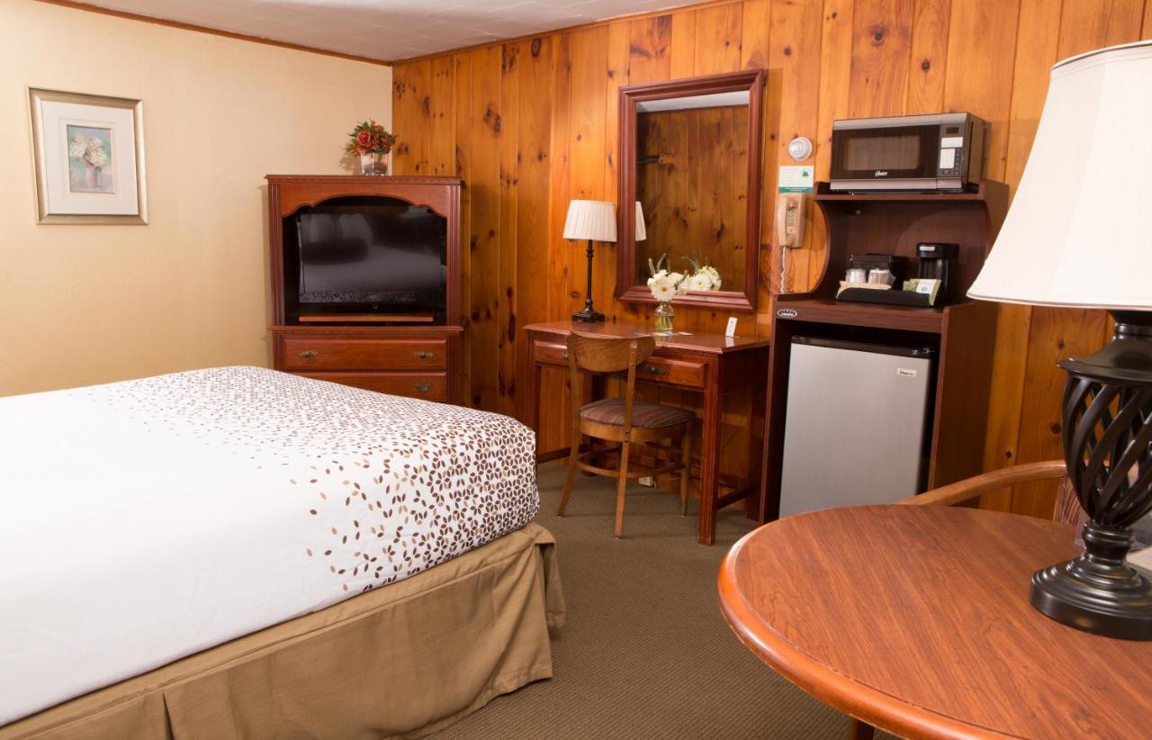 Knotty Pine Motel เบนนิงตัน ภายนอก รูปภาพ